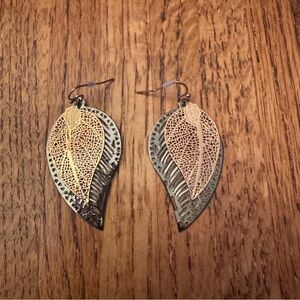 New double leaf shaped dangling pierced earrings